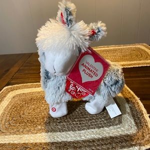 Brittney spears singing Valentine’s Day llama !